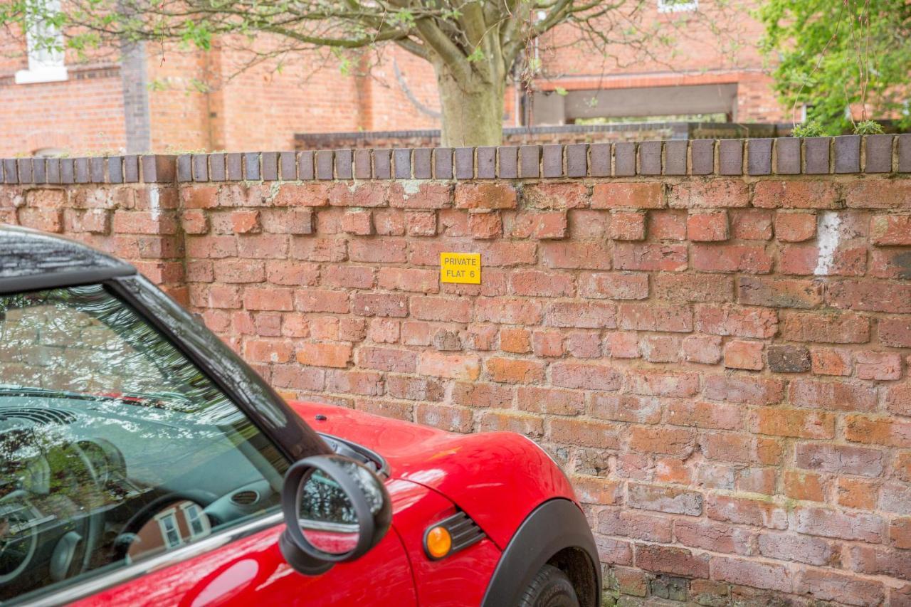 Chester Stays - Lovely Apartment In The Heart Of Chester With Free Parking Eksteriør bilde